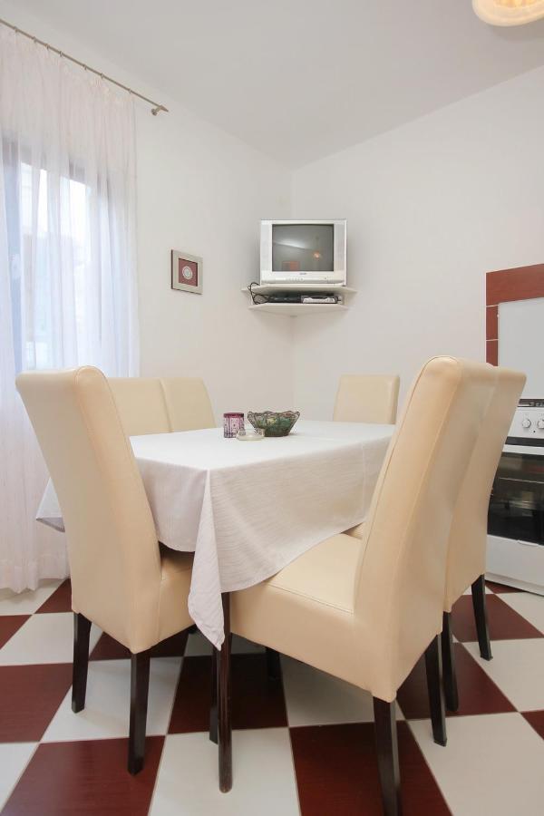Apartments With A Parking Space Pag - 9388 パグ エクステリア 写真