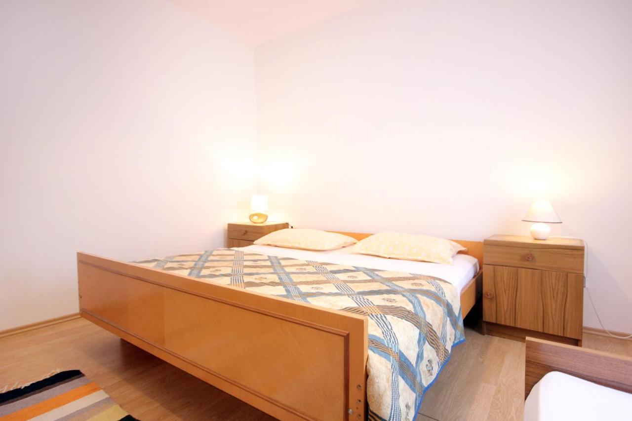 Apartments With A Parking Space Pag - 9388 パグ エクステリア 写真