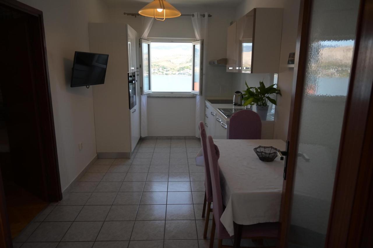 Apartments With A Parking Space Pag - 9388 パグ エクステリア 写真