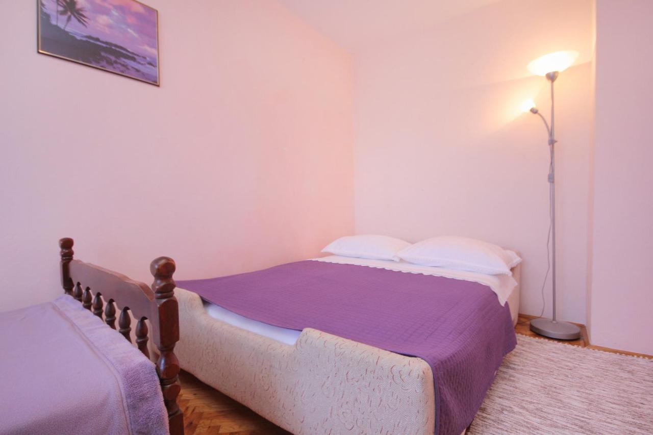 Apartments With A Parking Space Pag - 9388 パグ エクステリア 写真